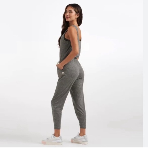 Vuori Lux Jumpsuit Gray Heather Drawstring Pants Knit Small. - Picture 2 of 6